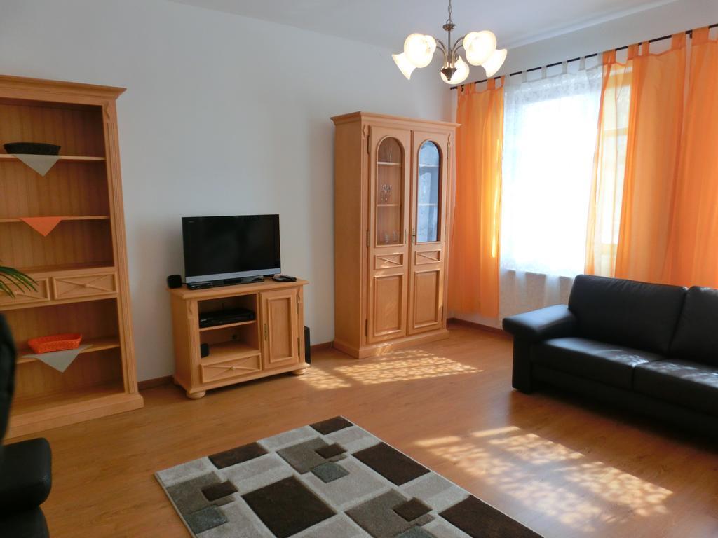 Ferienwohnung In Lobau Вена Экстерьер фото