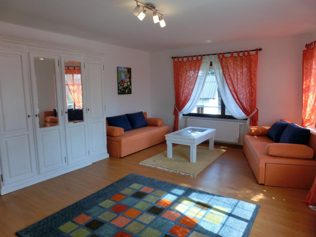 Ferienwohnung In Lobau Вена Экстерьер фото