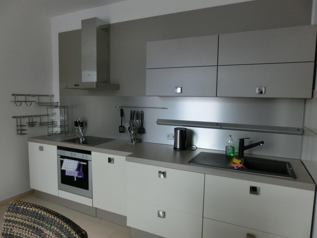 Ferienwohnung In Lobau Вена Экстерьер фото